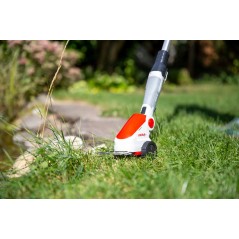 Cordless Telescopic Grass & Shrub Shear 12V – 10/20cm Blades IKRA