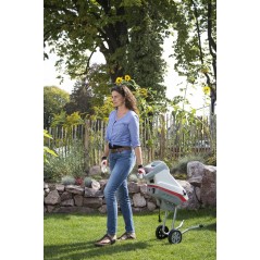 IKRA 2500W Garden Shredder – Steel Blades, 45mm Branches, 45L Bag