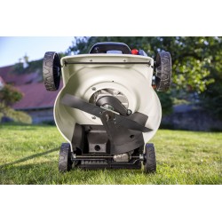 Cortador térmico IKRA 145cm³ - Eficácia em jardins de 1000m²