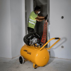 Compressor a óleo VITO 50L 10Bar Potente e Fiável