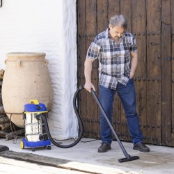 Wet and Dry Vacuum Cleaner 1600W Stainless Steel Tank 30L HEPA Filter