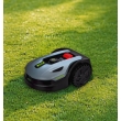 Robot tondeuse Vito en action sur une pelouse